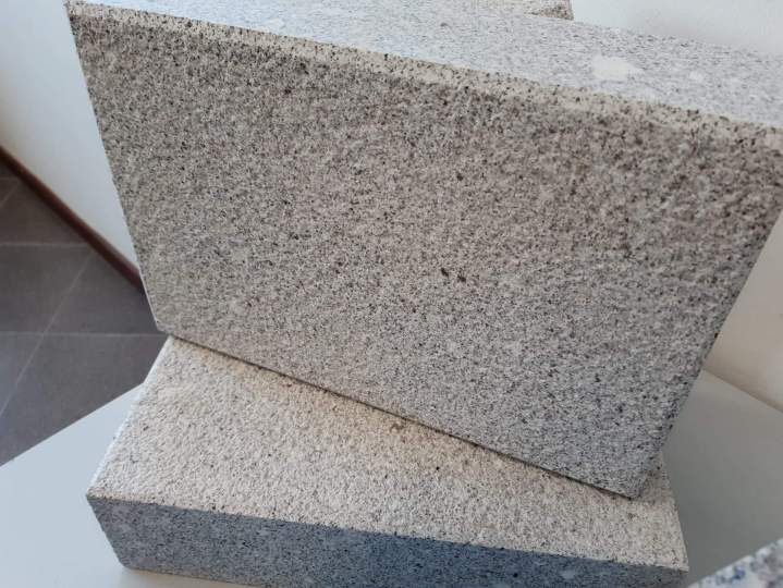 Un vaste choix de pierres naturelles pour votre projet d'aménagement  extérieur